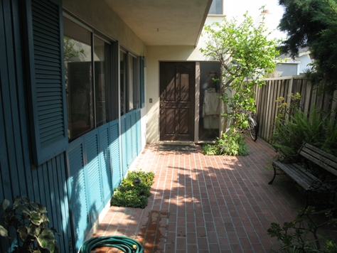 Newport Shores Home for Sale at 304 Colton Street