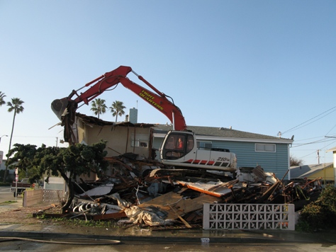Newport Beach home under demolition