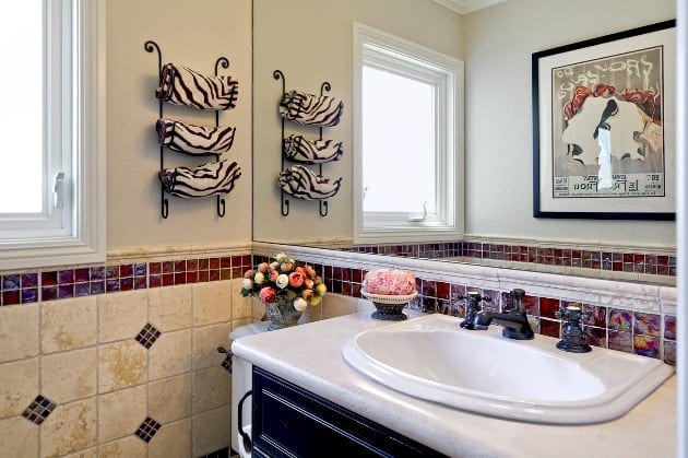 43rd street powder room 123 43rd Street, Newport Beach, CA