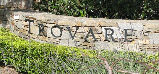 Trovare Entrance in Newport Coast