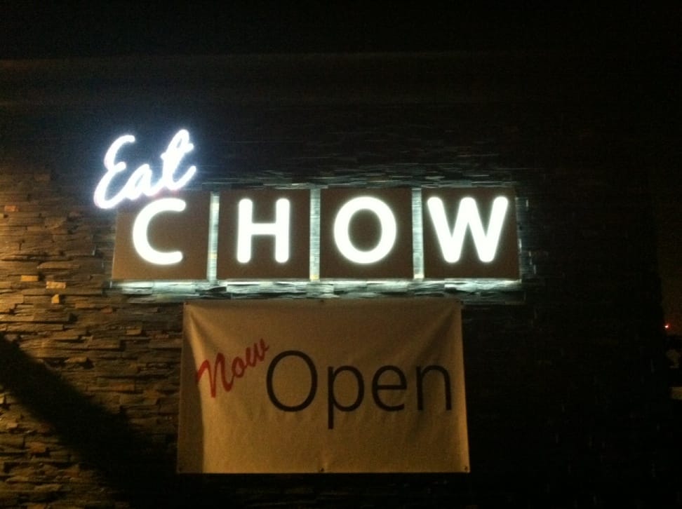 Eat Chow in Newport Beach