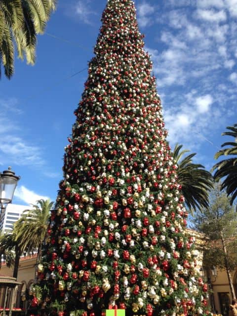 Fashion Island Christmas Tree