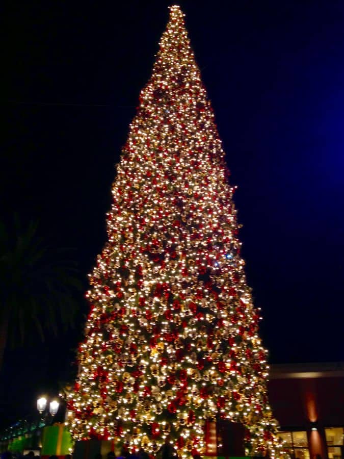 Fashion Island Christmas tree lighting 2016